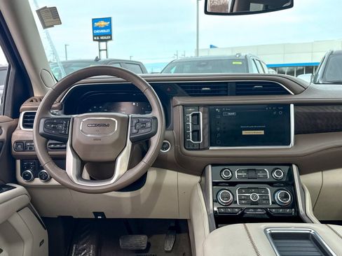 Certified 2022 GMC Yukon Denali image 25