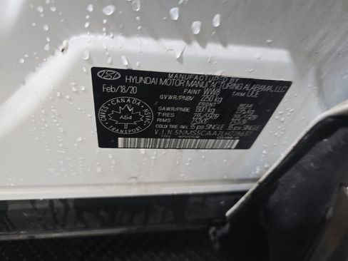 Used 2020 Hyundai Santa Fe Limited AWD/4WD image 16