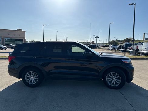 Used 2021 Ford Explorer 2WD image 17