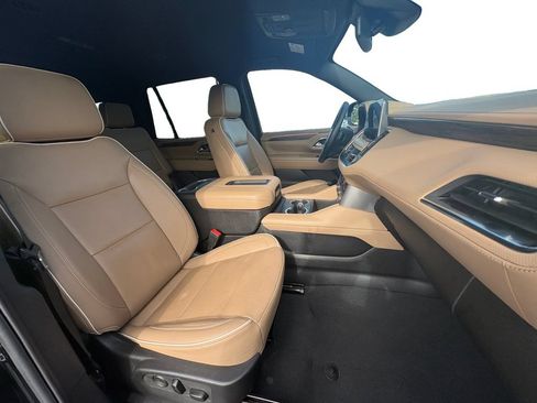Used 2024 Chevrolet Tahoe Premier RWD image 17
