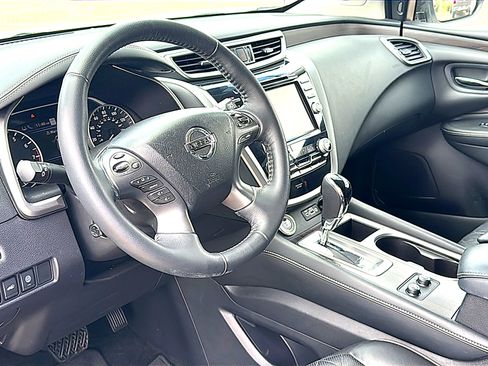 Used 2019 Nissan Murano Platinum w/ Cargo Package FWD image 12