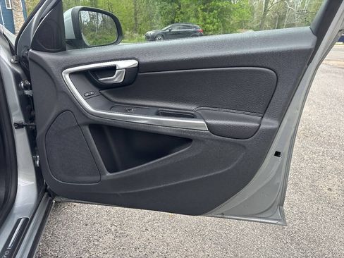 Used 2013 Volvo S60 T5 FWD image 22