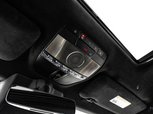 Used 2025 Mercedes-Benz G 63 AMG 4MATIC image 42
