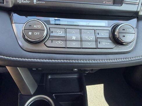 Used 2015 Toyota RAV4 XLE FWD image 18