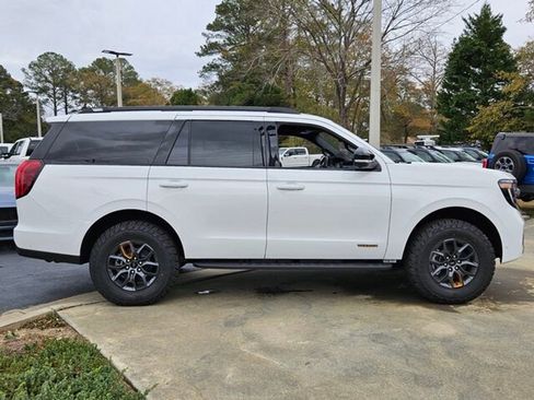 New 2025 Ford Expedition Tremor image 15