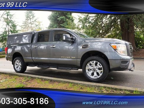 Used 2021 Nissan Titan SV w/ SV Convenience Package image 7