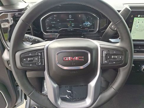 Used 2025 GMC Sierra 1500 SLT image 16