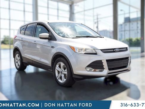 Used 2014 Ford Escape SE image 18