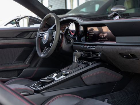 Used 2022 Porsche 911 GT3 image 51