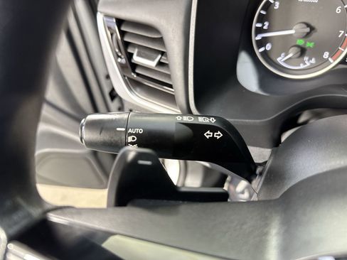 Certified 2022 Nissan Rogue SV AWD/4WD image 15