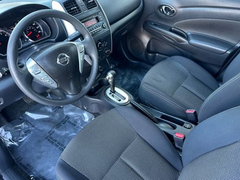 Used 2017 Nissan Versa SV image 10