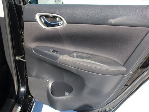 Used 2014 Nissan Sentra SL w/ Electronics Package FWD image 15