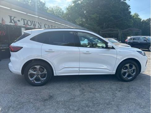 Used 2023 Ford Escape ST-Line Select w/ Tech Pack #1 AWD/4WD image 5