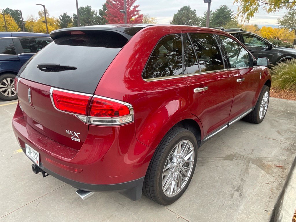 Used 2013 Lincoln MKX AWD image 4
