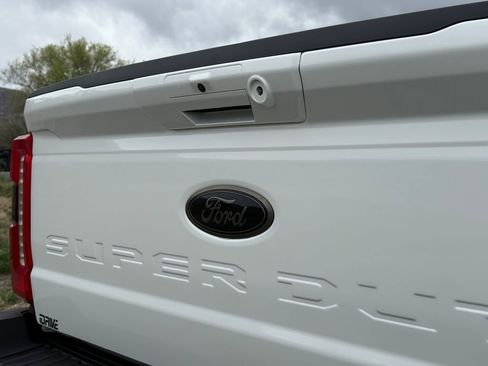 Used 2026 Ford F350 Lariat w/ Black Appearance Package image 15