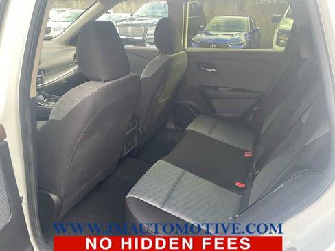 Used 2023 Nissan Rogue SV AWD/4WD image 3