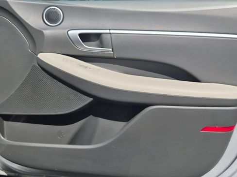 Used 2025 Hyundai Sonata SEL FWD image 33