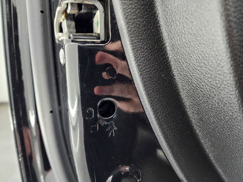 Used 2024 RAM 2500 Laramie w/ Sport Appearance Package image 40