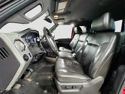Used 2011 Ford F250 Lariat w/ Lariat Interior Pkg image 12