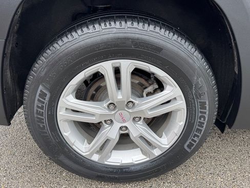 Used 2019 GMC Terrain SLE w/ Driver Convenience Package FWD image 13