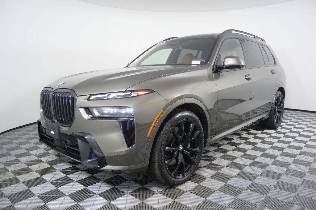 Certified 2026 BMW X7 xDrive40i w/ Dynamic Handling Package AWD/4WD image 8