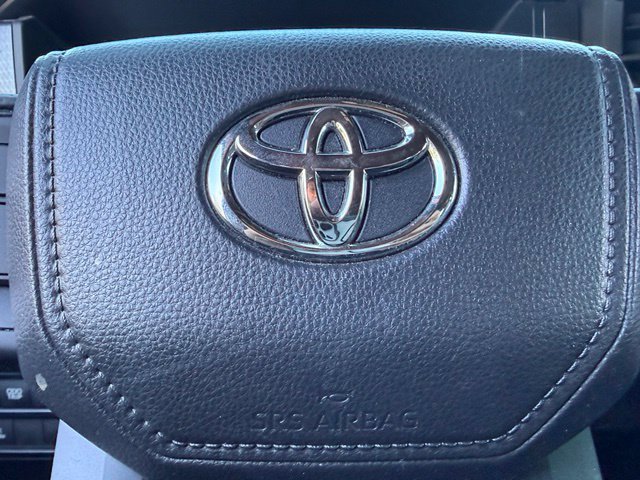 Used 2025 Toyota Sequoia TRD Pro AWD/4WD image 20