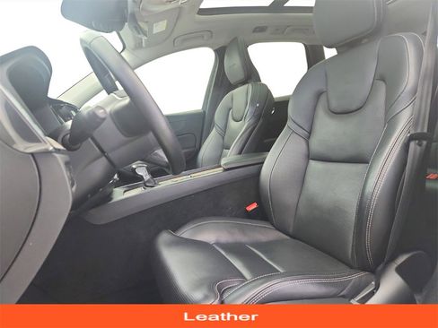 Used 2019 Volvo XC60 T6 Inscription w/ Protection Package Premier image 11