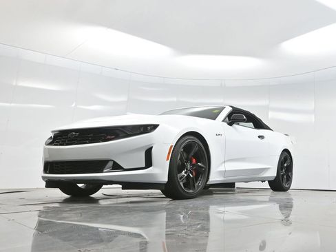 Used 2024 Chevrolet Camaro LT w/ RS Package image 57