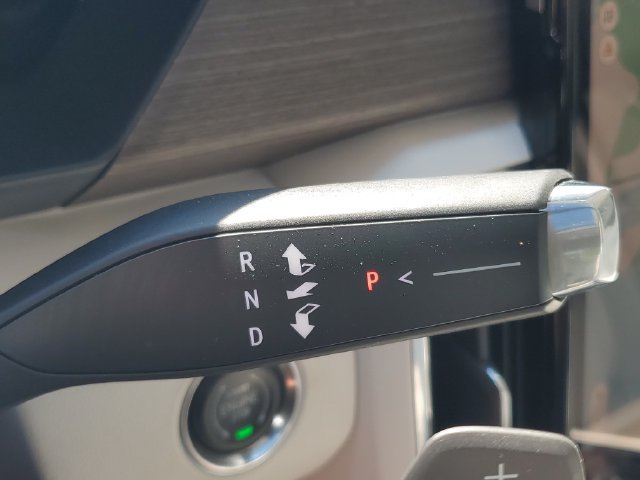 Used 2024 GMC Acadia Denali FWD image 18