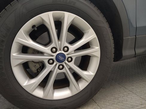 Used 2019 Ford Escape SEL FWD image 31