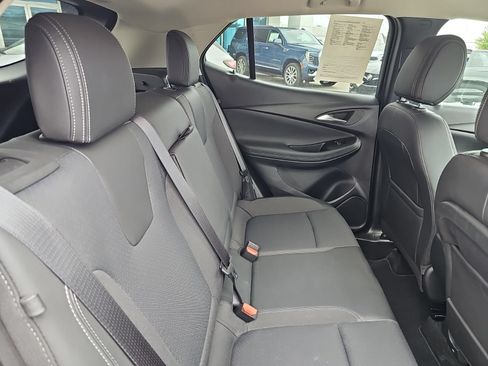 Used 2023 Buick Encore GX Select w/ Sport Touring Package FWD image 29