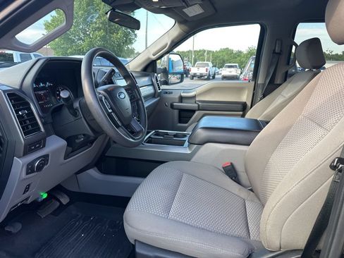 Used 2020 Ford F350 XLT w/ XLT Premium Package AWD/4WD image 6