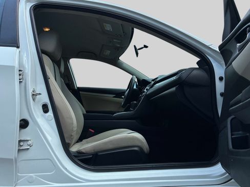 Used 2018 Honda Civic LX image 9