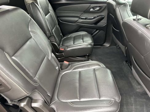 Used 2022 Chevrolet Traverse LT w/ LPO, Floor Liner Package image 26