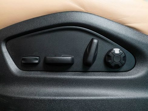 Certified 2024 Porsche Cayenne AWD/4WD image 21
