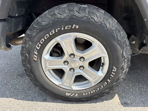 Used 2022 Jeep Wrangler Unlimited Sport AWD/4WD image 22