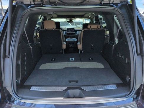 Used 2021 Chevrolet Tahoe Premier AWD/4WD image 13
