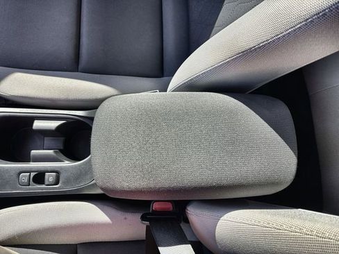 Used 2024 Toyota Corolla LE image 29