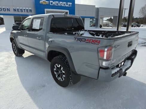 Used 2021 Toyota Tacoma TRD Off-Road image 23
