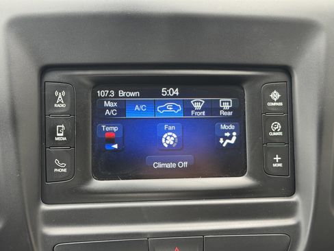 Used 2015 Chrysler 200 Limited image 15