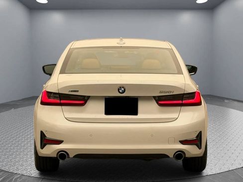Used 2022 BMW 330i xDrive Sedan w/ Driving Assistance Package AWD/4WD image 5