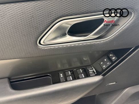 Used 2020 Land Rover Range Rover Velar S AWD/4WD image 33