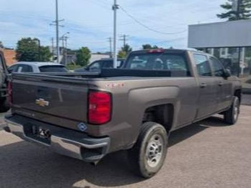 Used 2015 Chevrolet Silverado 2500 W/T AWD/4WD image 5