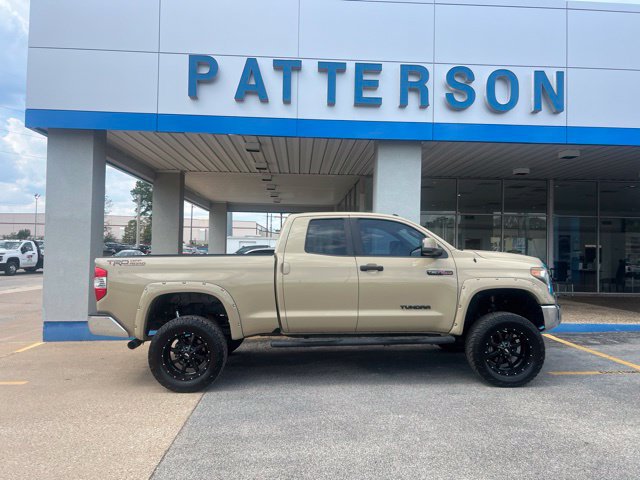 Used 2019 Toyota Tundra SR5 w/ SR5 Upgrade Package AWD/4WD image 1