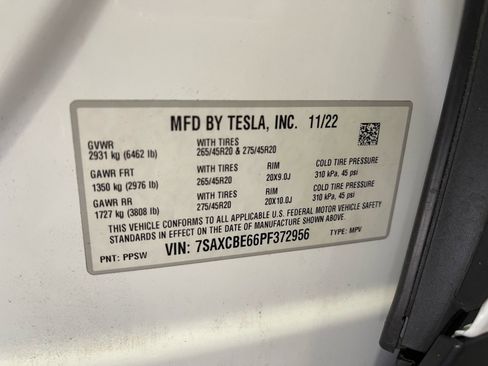 Used 2023 Tesla Model X Plaid image 28