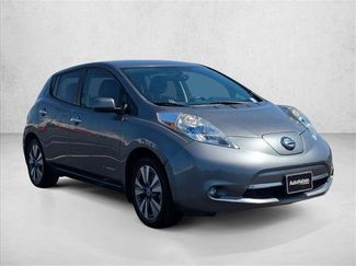 Used 2014 Nissan Leaf SL w/ Premium Package FWD video 3