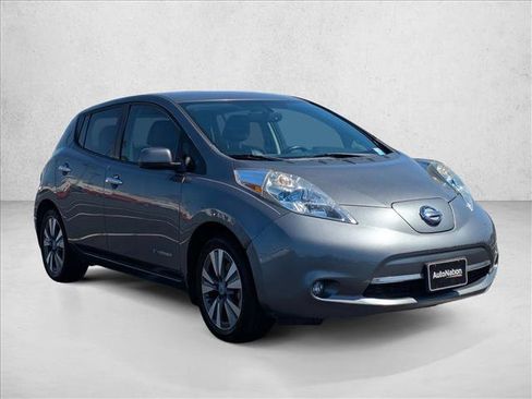 Used 2014 Nissan Leaf SL w/ Premium Package FWD image 3
