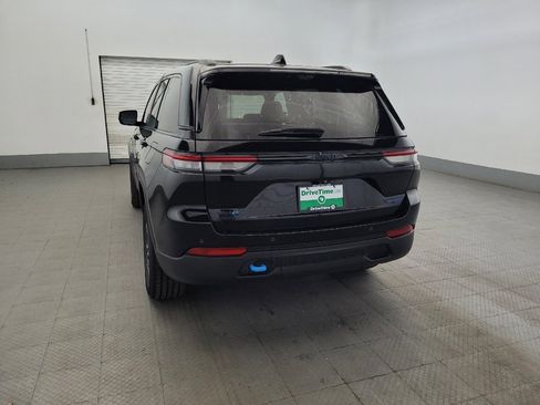 Used 2022 Jeep Grand Cherokee Trailhawk w/ Advanced Protech Group II AWD/4WD image 6