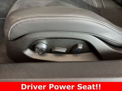 Certified 2025 Chevrolet Corvette Stingray Premium Cpe w/ Stealth Interior Trim Package image 22