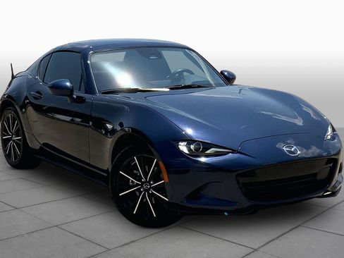 Used 2025 MAZDA MX-5 Miata RF Grand Touring RWD image 3